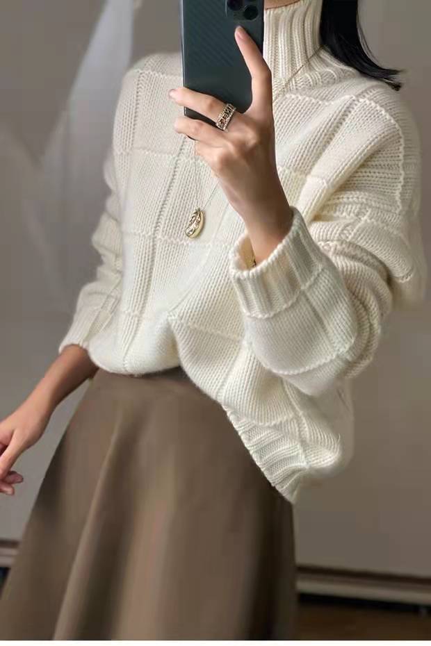 Newhaven · NW KT-19 — Women's Thick Knitted Wool Sweater