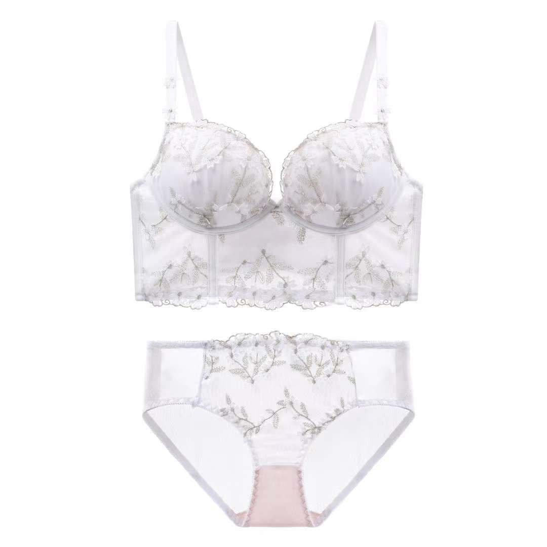 Ivoire · NW IN-A01 — embroidered French-lace bralette