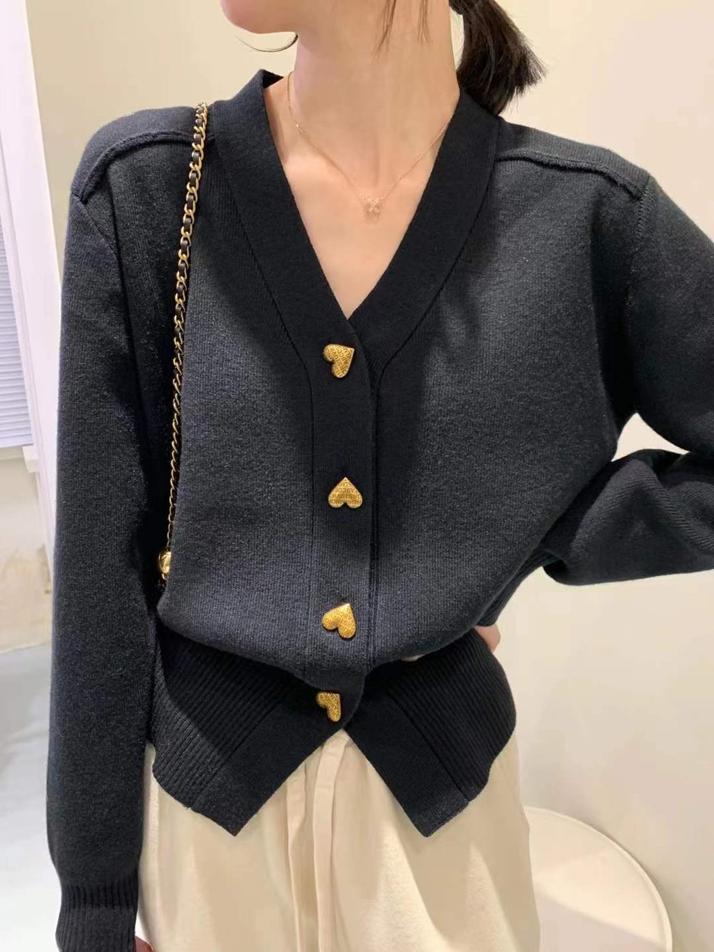 Glen · NW CA-34 — Women's V-Neck Wool-Cashmere Cardigan
