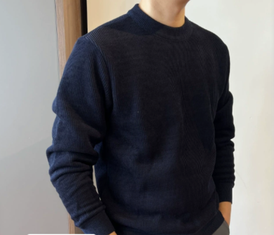 Cairn · NW CR-03 — fine-knit crew-neck